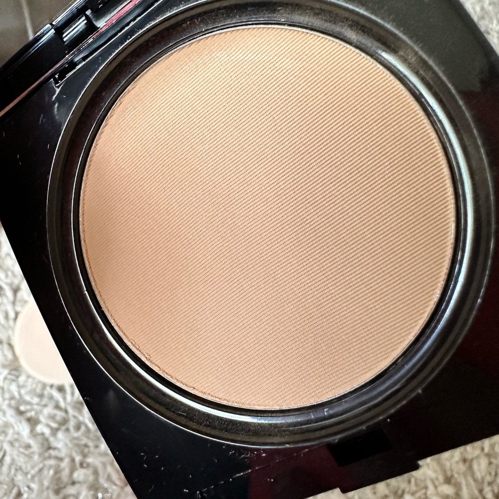 Lancôme Dual Finish Multi-Tasking Powder & Foundation - Honey